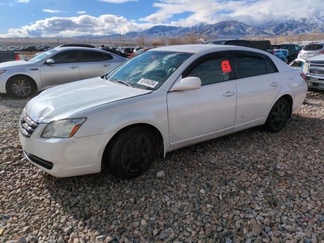 2005 Toyota Avalon XL