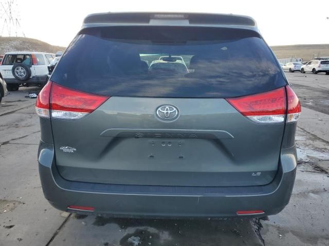 2013 Toyota Sienna LE