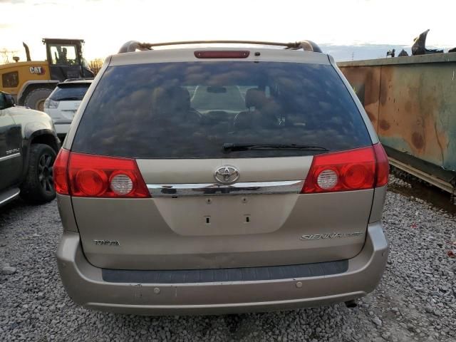 2007 Toyota Sienna XLE