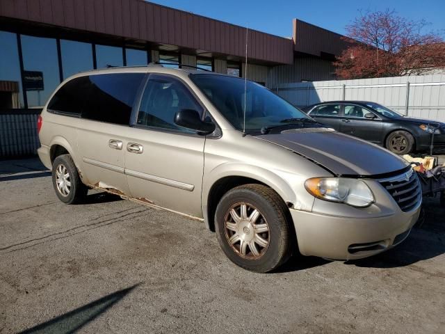 2006 Chrysler Town & Country Touring