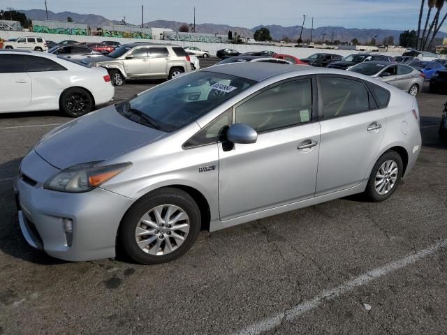 2014 Toyota Prius PLUG-IN