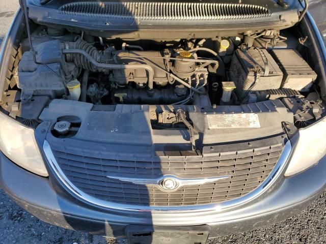 2002 Chrysler Town & Country Limited