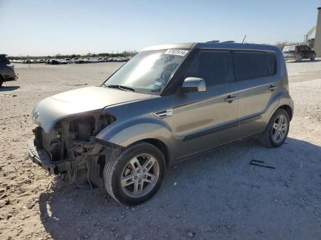 2011 KIA Soul +