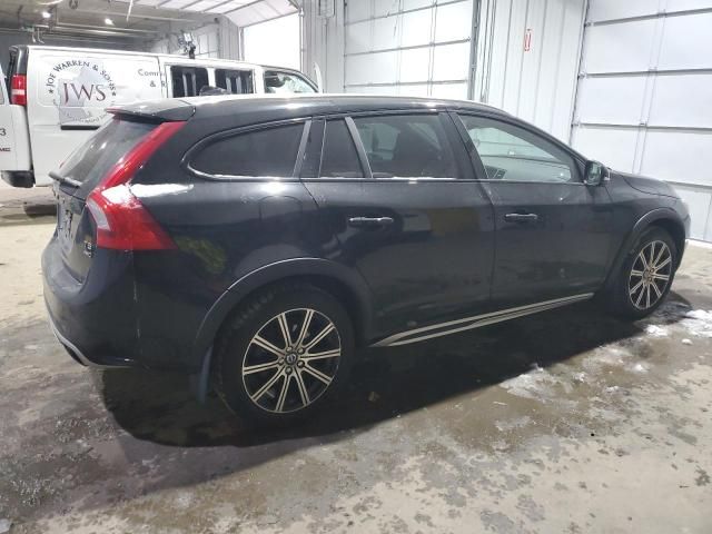 2015 Volvo V60 Cross Country Premier