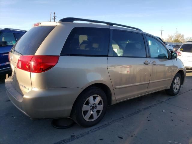 2006 Toyota Sienna CE