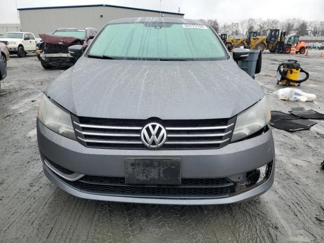 2013 Volkswagen Passat S