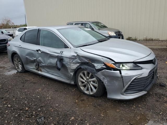 2022 Toyota Camry LE