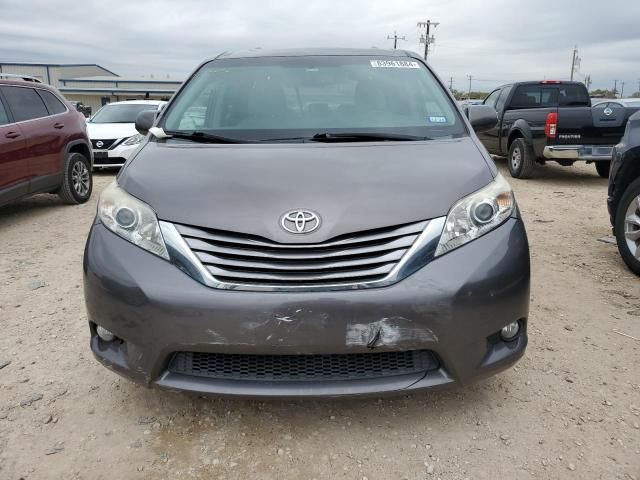 2015 Toyota Sienna XLE