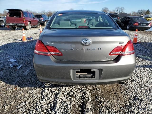 2005 Toyota Avalon XL