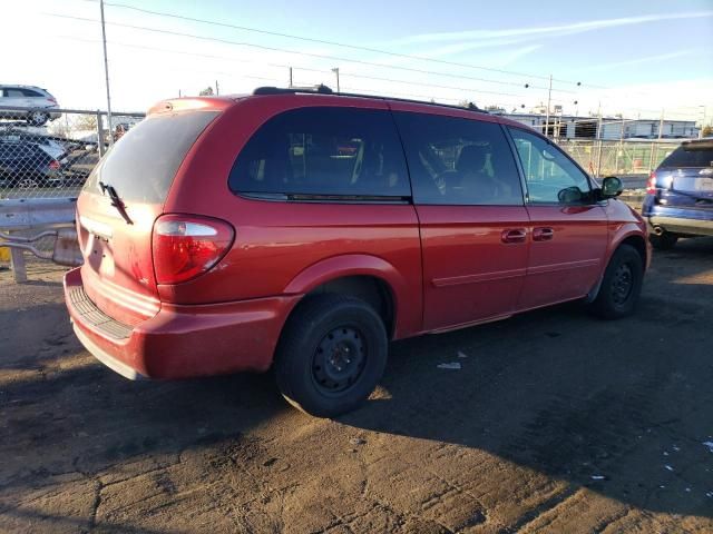 2005 Chrysler Town & Country LX