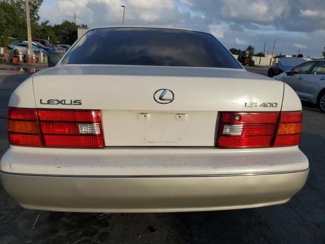 1999 Lexus LS 400