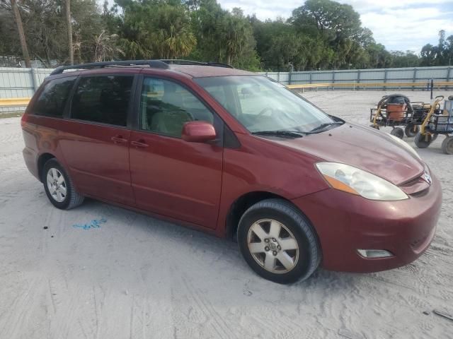 2006 Toyota Sienna XLE