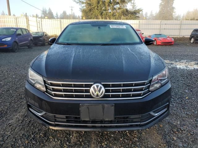 2017 Volkswagen Passat SE