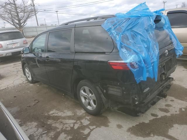 2020 Toyota Sienna LE