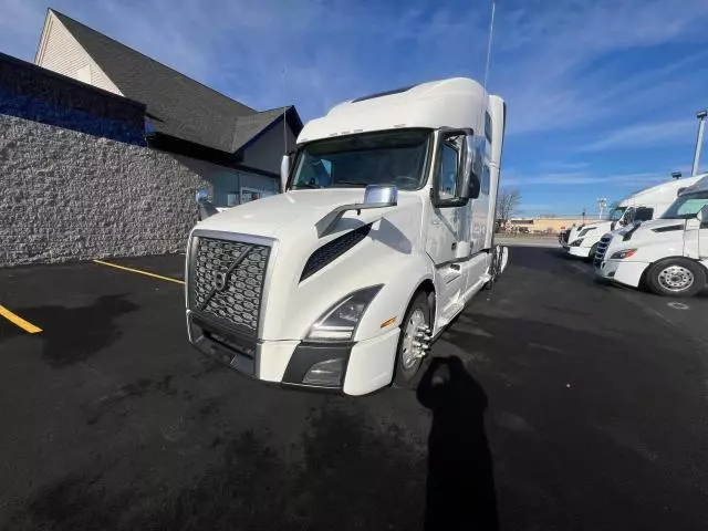 2021 Volvo VN VNL