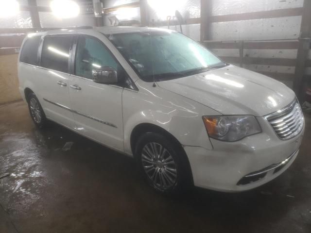 2013 Chrysler Town & Country Touring L