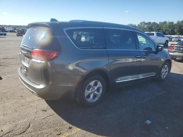 2017 Chrysler Pacifica Touring L Plus