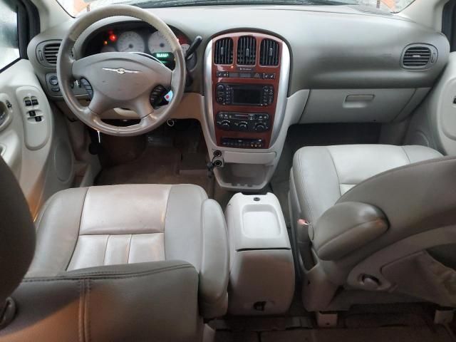 2006 Chrysler Town & Country Touring