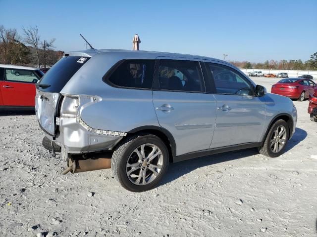 2015 Mitsubishi Outlander SE