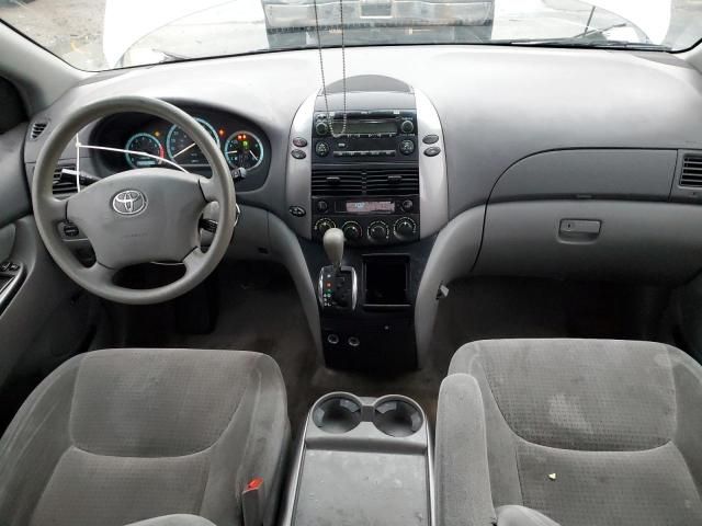 2008 Toyota Sienna CE