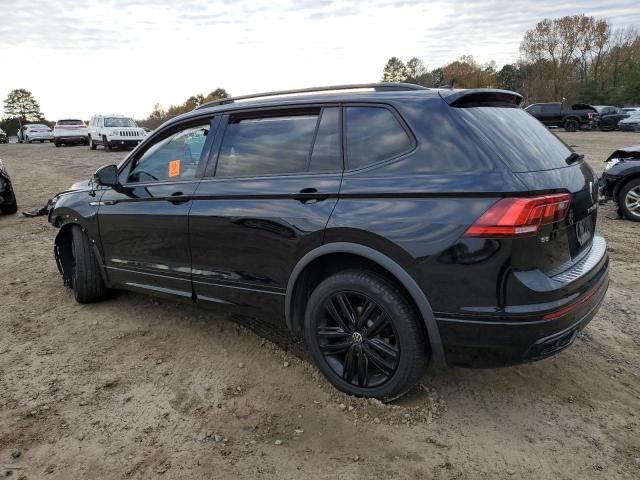 2022 Volkswagen Tiguan SE R-LINE Black