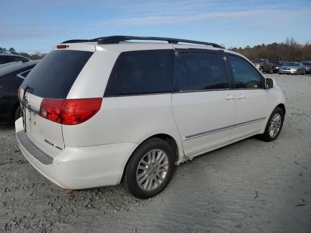 2007 Toyota Sienna XLE