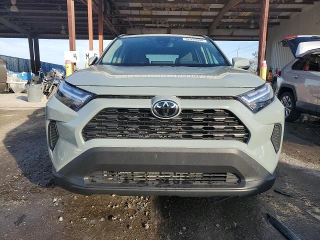 2022 Toyota Rav4 XLE