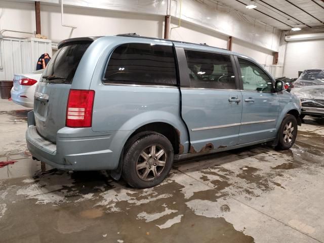 2009 Chrysler Town & Country Touring