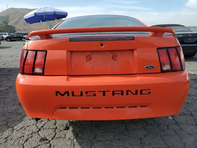 2004 Ford Mustang