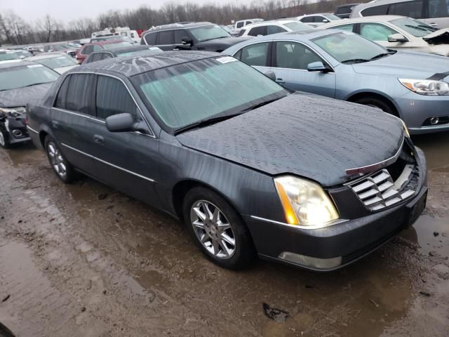 2011 Cadillac DTS Luxury Collection