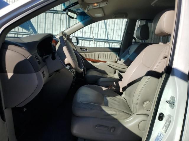 2004 Toyota Sienna XLE