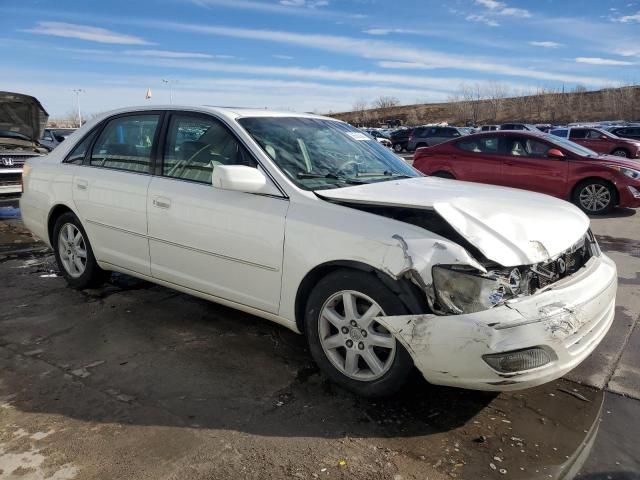 2000 Toyota Avalon XL