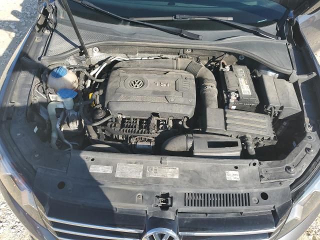 2014 Volkswagen Passat SE