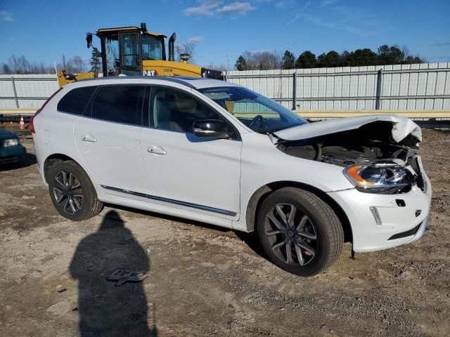 2017 Volvo XC60 T6 Dynamic