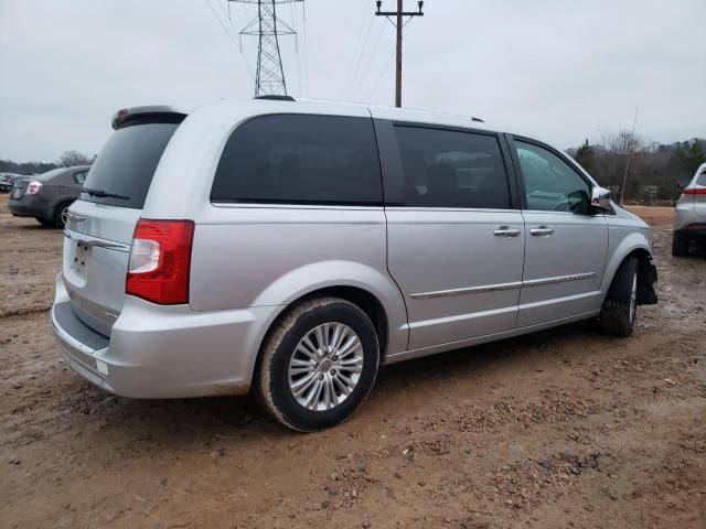 2012 Chrysler Town & Country Limited