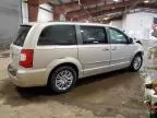 2015 Chrysler Town & Country Touring L