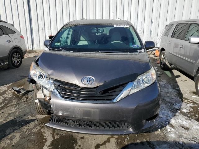 2012 Toyota Sienna LE