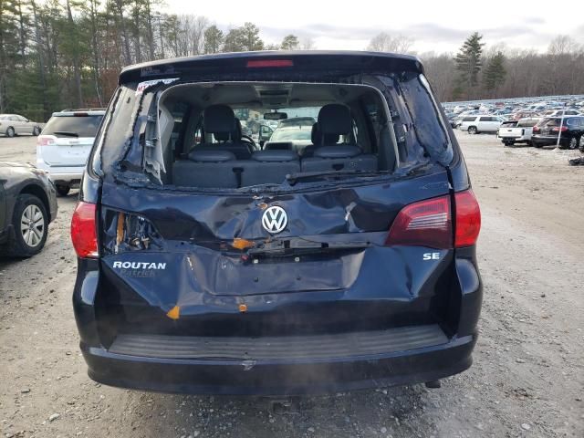 2010 Volkswagen Routan SE