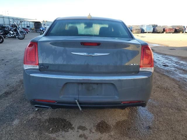 2018 Chrysler 300 Touring