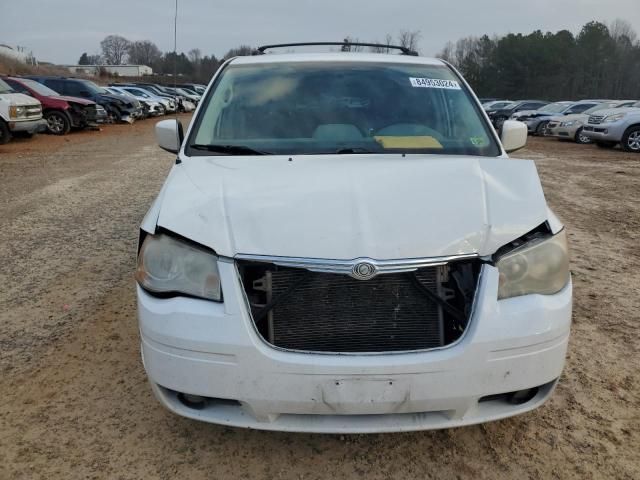 2010 Chrysler Town & Country Touring