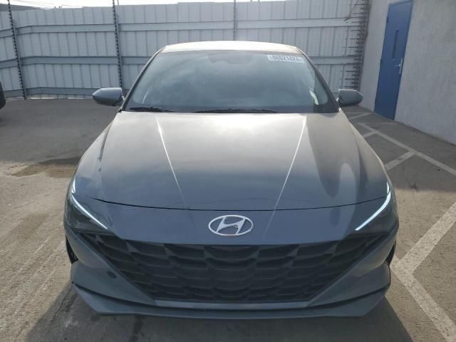 2021 Hyundai Elantra SE