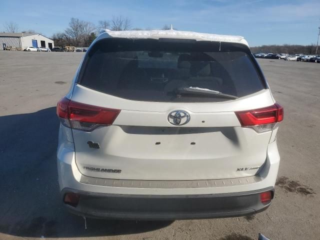 2018 Toyota Highlander SE