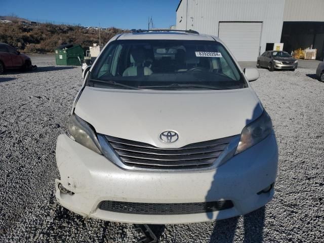 2015 Toyota Sienna XLE