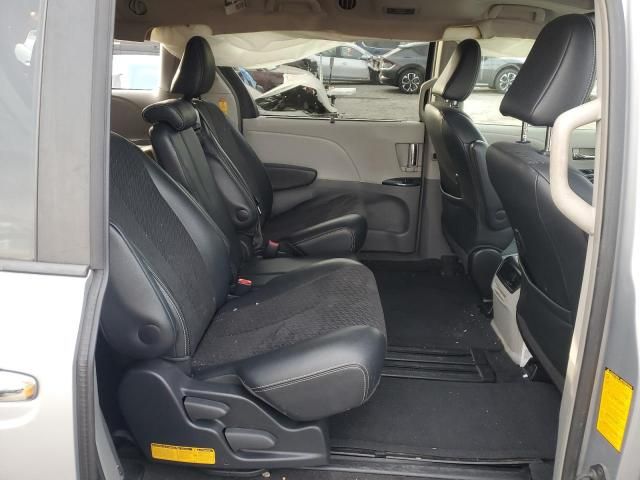 2014 Toyota Sienna Sport