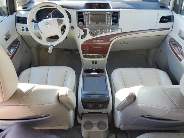 2011 Toyota Sienna XLE