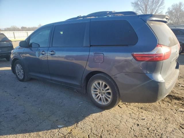 2015 Toyota Sienna XLE