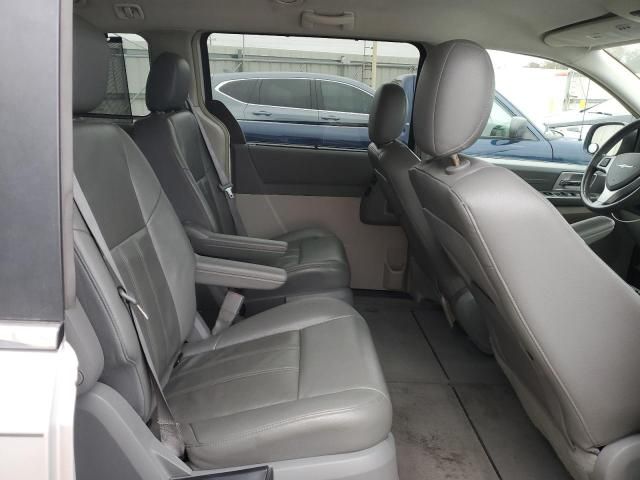 2008 Chrysler Town & Country Touring