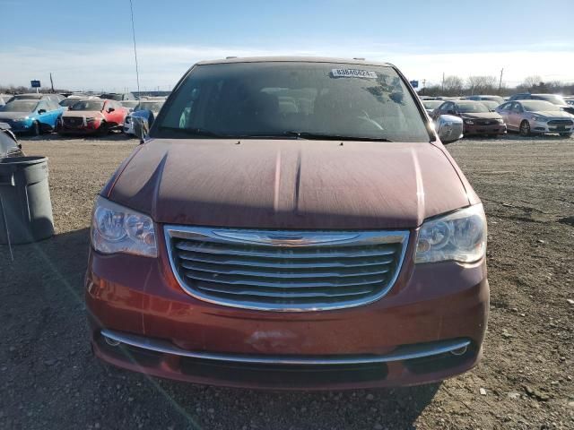 2014 Chrysler Town & Country Touring L