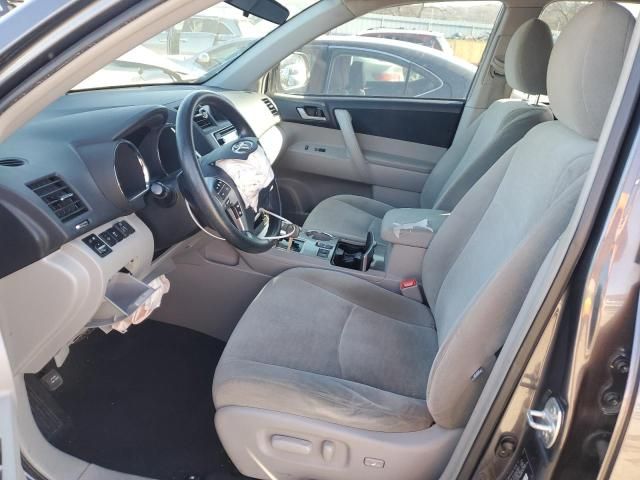 2013 Toyota Highlander Base