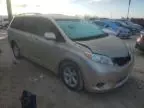 2014 Toyota Sienna LE